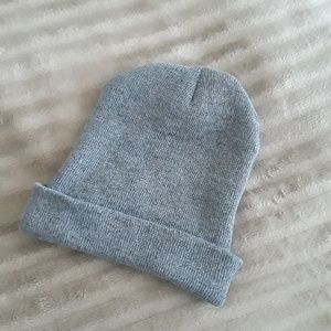 Free Gray hat with any Purchase